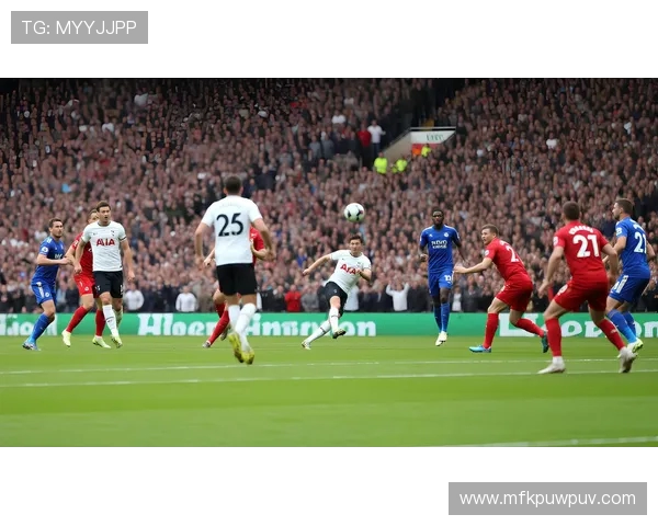 都柏林大学与科布的精彩对决揭示了足球的魅力与激情